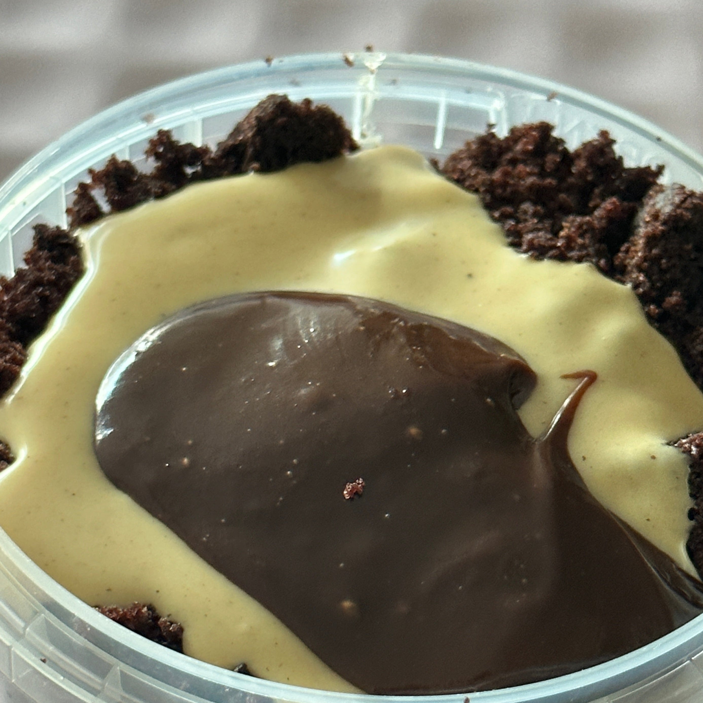 Cake tub close up