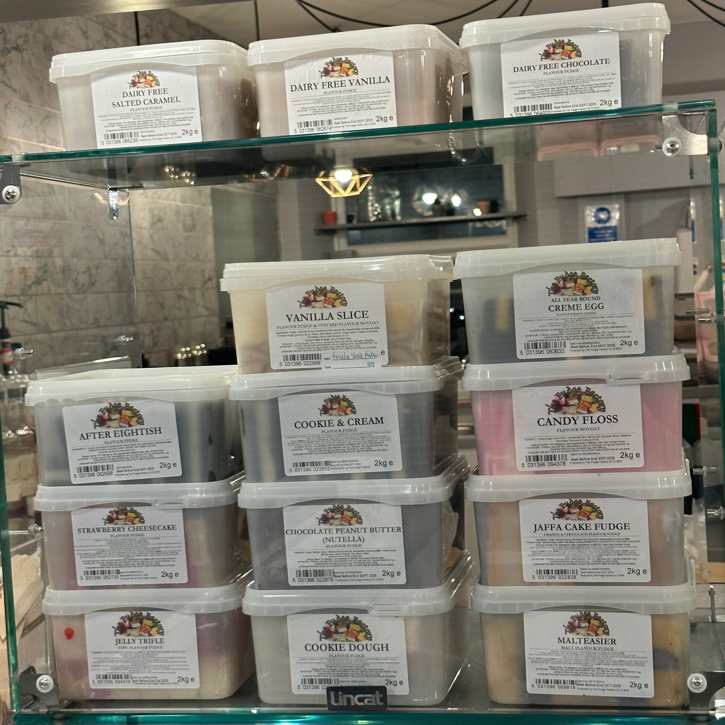 Tubs of fudge