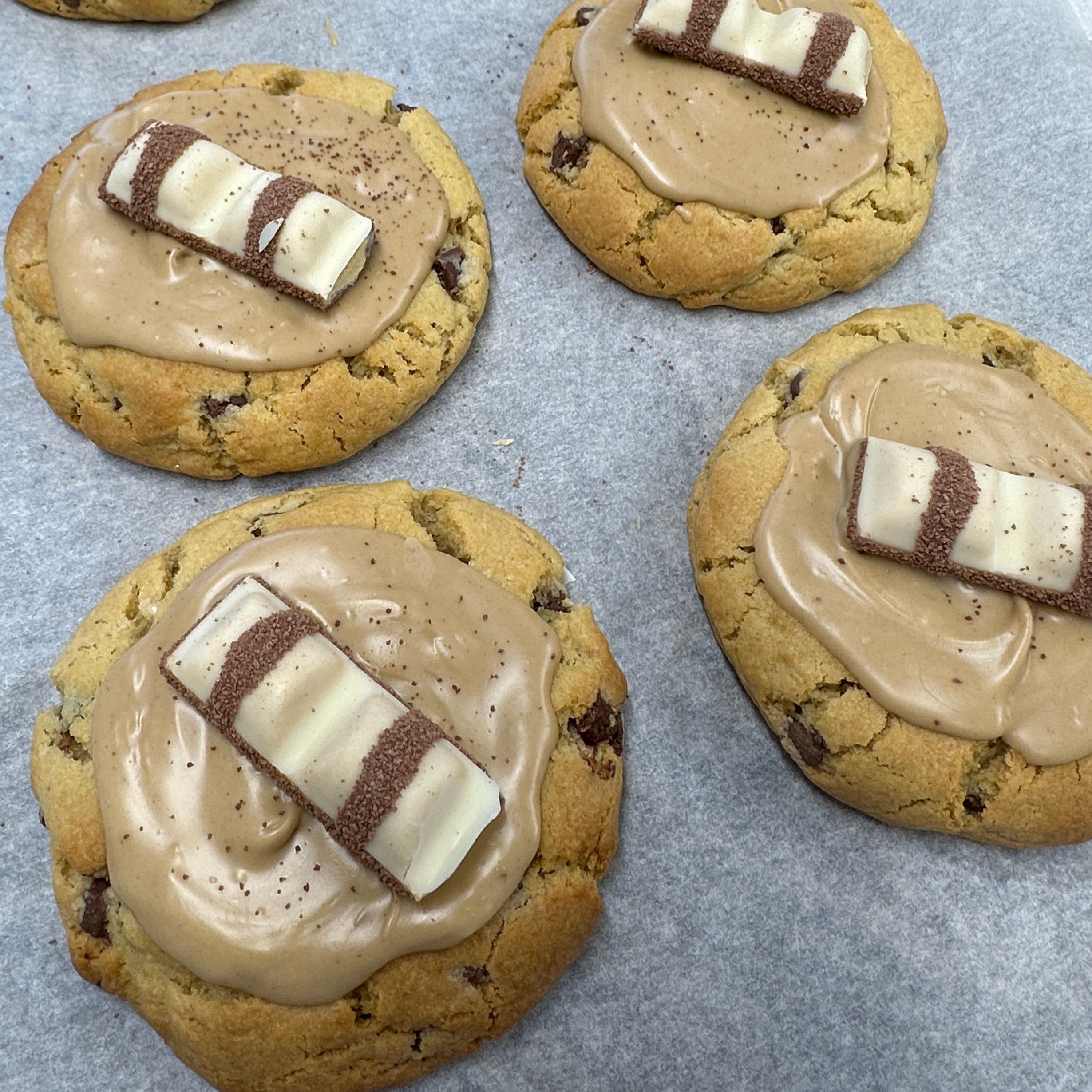 4 Kinder cookies